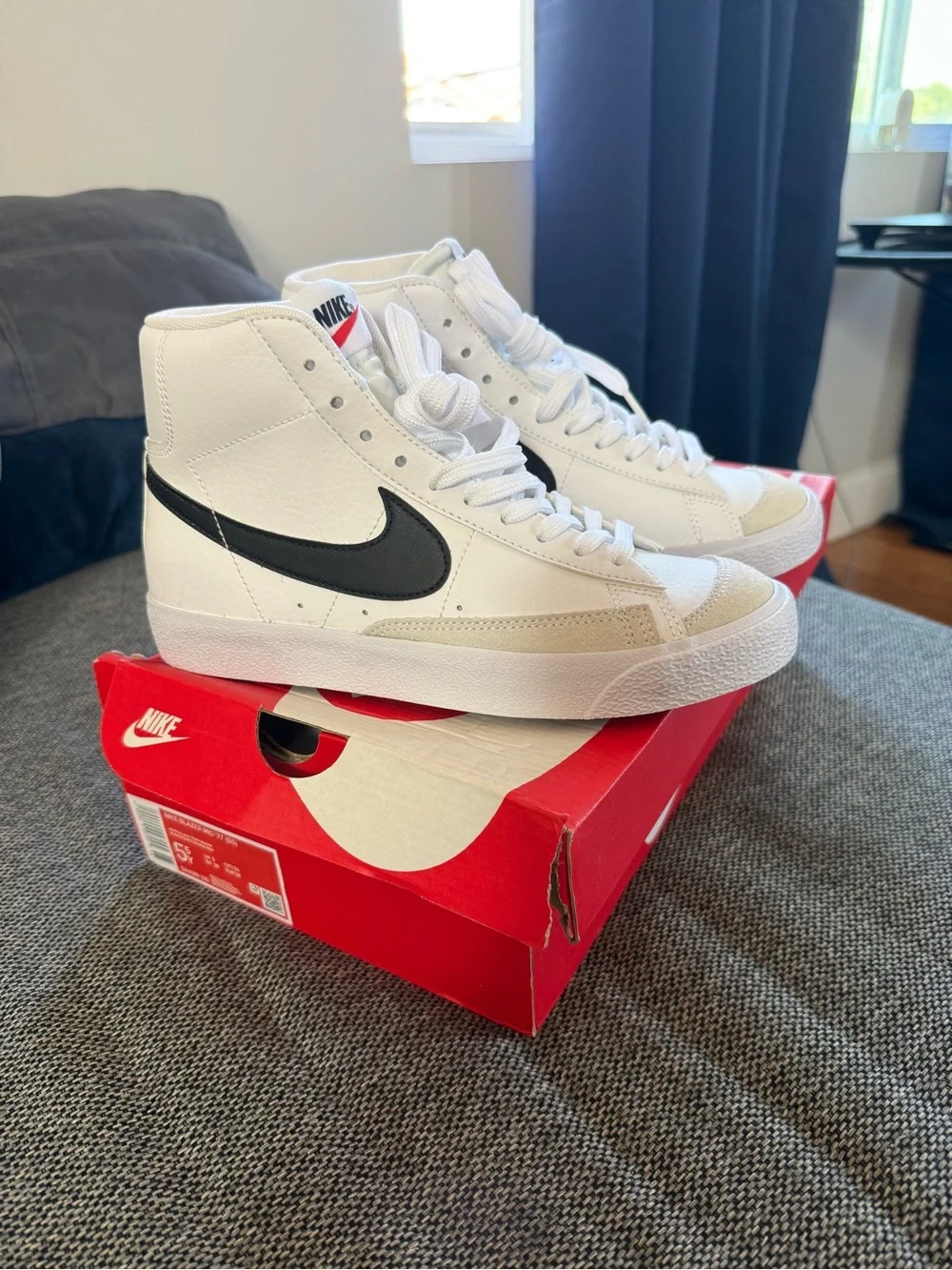 Nike Blazer Mid White/Black High-Top Sneakers (grade school)